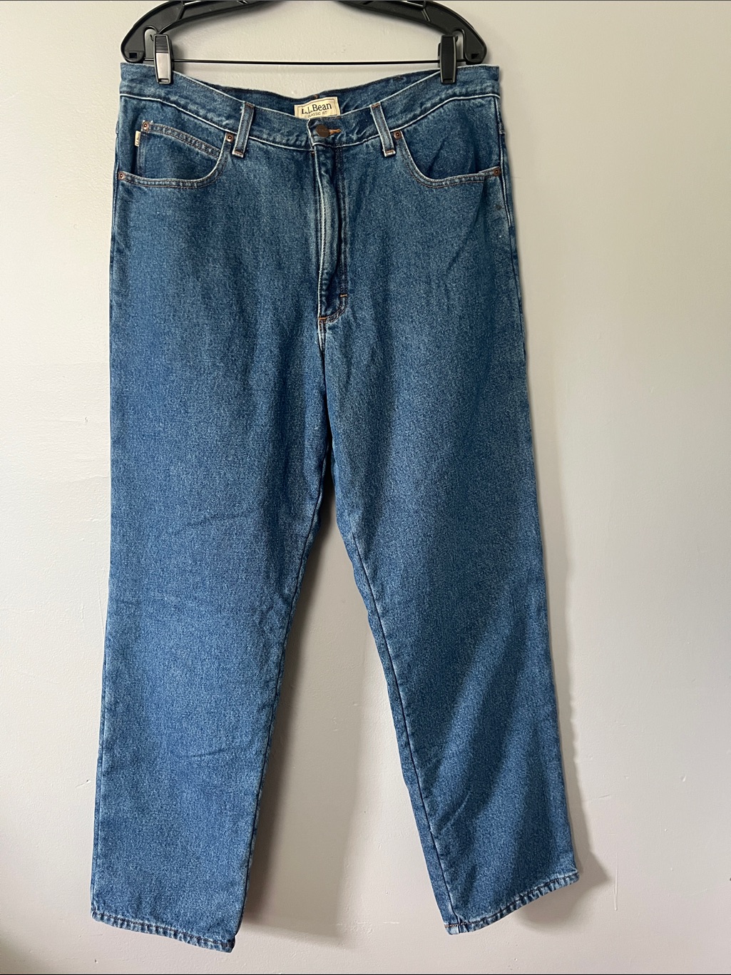 L.L. Bean Men's Straight-Leg Jeans In Medium Blue Denim